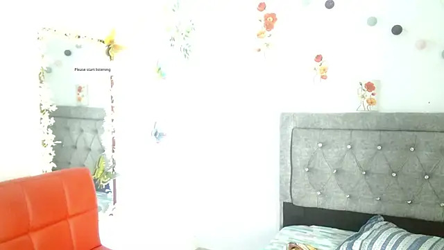 Snapshot of Meriilyn_Monroe724 chatting on 10/20/25, 05:35 Meriilyn Monroe724 online show from 10/20/25, 05:35