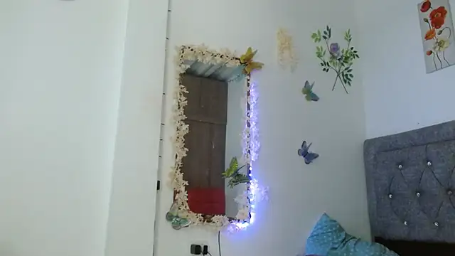 Snapshot of Meriilyn_Monroe724 chatting on 11/21/25, 02:38 Meriilyn Monroe724 online show from 11/21/25, 02:38