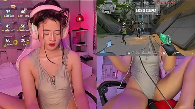 EvelynLips  online show from 11/13/25, 04:55