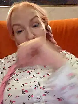 KateMonroe online show from 04/12/26, 10:04