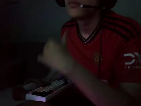 boyhigh1997 online show from 09/15/25, 10:37