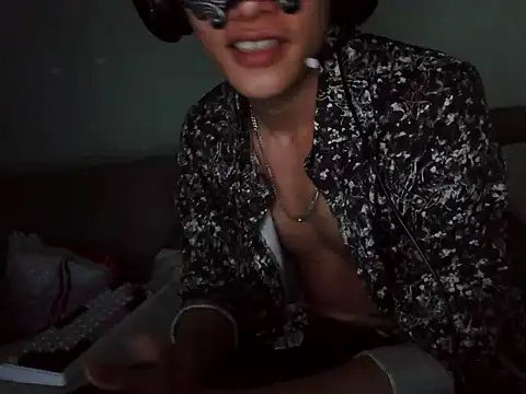 boyhigh1997 online show from 09/27/25, 05:18