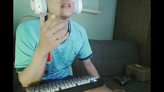 boyhigh1997 online show from 06/22/26, 08:11