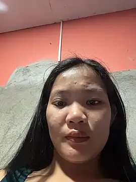 Snapshot of princess_janine chatting on 12/17/25, 08:04 princess janine online show from 12/17/25, 08:04