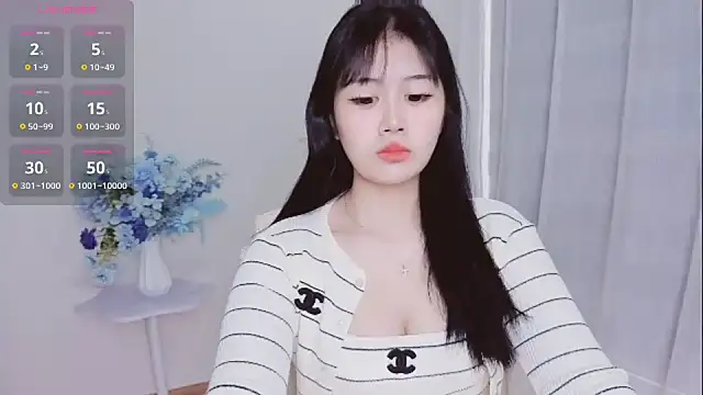 -Rose-Lucky- online show from 10/16/25, 11:50