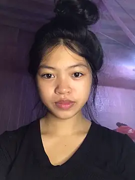 Thy00   online show from 10/04/25, 08:23