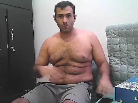 morenocabro10 online show from 10/04/25, 01:58