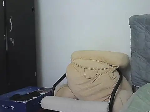 morenocabro10 online show from 11/29/25, 12:35