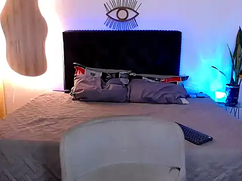 NoahDevil18 online show from 09/28/25, 10:48