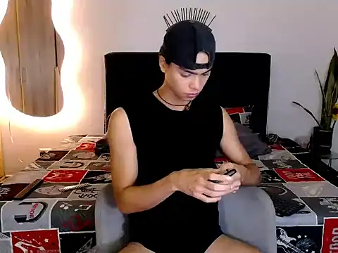 NoahDevil18 online show from 10/11/25, 06:23