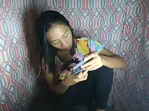 Virgen christine01 online show from 01/17/26, 07:46