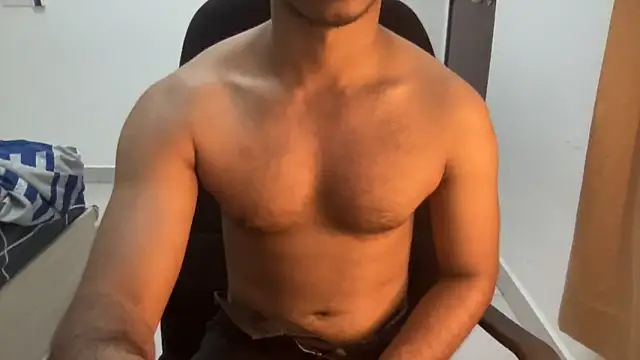 Hotmaskedboi online show from 09/08/25, 02:49