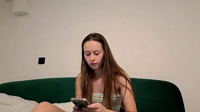 Kisacka online show from 10/29/25, 10:50