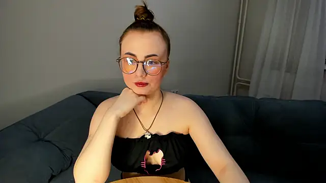 MewStella online show from 03/31/26, 07:25