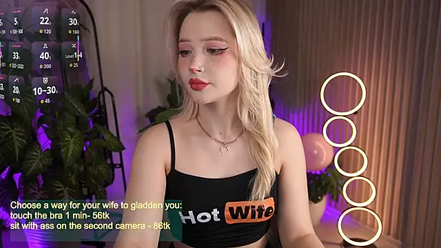 LauraWifeness online show from 10/05/25, 05:39