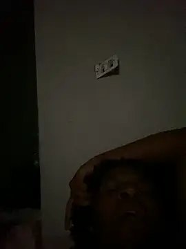 Snapshot of Preto_Diamamte chatting on 10/07/25, 02:20 Preto Diamamte online show from 10/07/25, 02:20