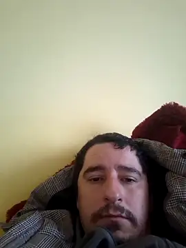 Snapshot of hugecock4u1990 chatting on 11/15/25, 05:49 hugecock4u1990 online show from 11/15/25, 05:49