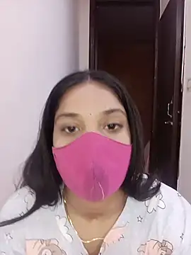 Snapshot of Cute_Rakhi8 chatting on 06/18/26, 09:36 Cute Rakhi8 online show from 06/18/26, 09:36