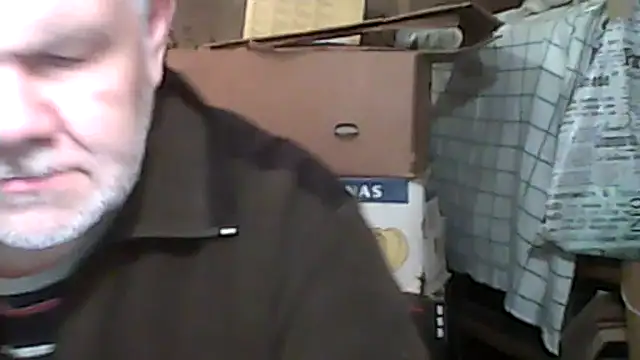 Snapshot of A1B3- chatting on 11/16/25, 03:28 A1B3- online show from 11/16/25, 03:28