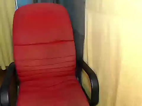 lovelyallena07 online show from 04/17/26, 01:52