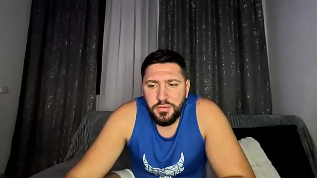 Gold Alpha Boy online show from 10/27/25, 03:38