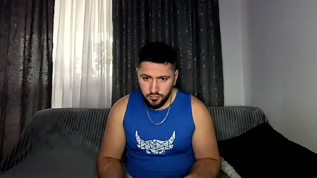 Gold Alpha Boy online show from 11/05/25, 08:58