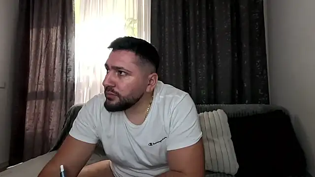 Gold Alpha Boy online show from 11/25/25, 11:10