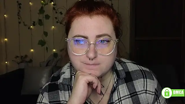 Snapshot of Alicia_love00 chatting on 03/05/26, 06:31 Alicia love00 online show from 03/05/26, 06:31