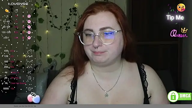 Snapshot of Alicia_love00 chatting on 03/08/26, 06:28 Alicia love00 online show from 03/08/26, 06:28