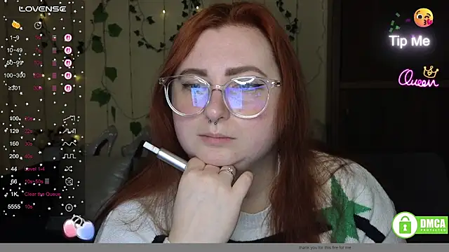 Snapshot of Alicia_love00 chatting on 03/11/26, 06:30 Alicia love00 online show from 03/11/26, 06:30