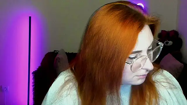 Snapshot of Alicia_love00 chatting on 04/08/26, 05:29 Alicia love00 online show from 04/08/26, 05:29