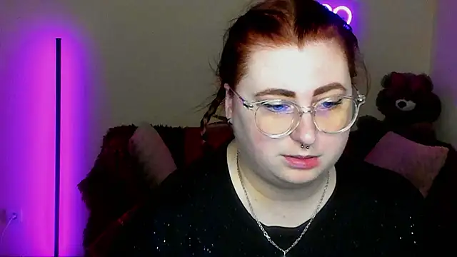 Alicia love00 online show from 04/17/26, 05:21
