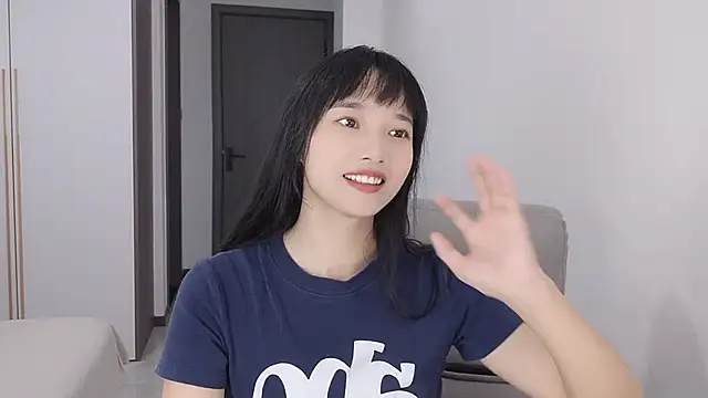 Snapshot of Lisa-3333 chatting on 09/10/25, 09:09 Lisa-3333 online show from 09/10/25, 09:09