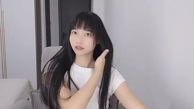 Snapshot of Lisa-3333 chatting on 09/14/25, 02:27 Lisa-3333 online show from 09/14/25, 02:27