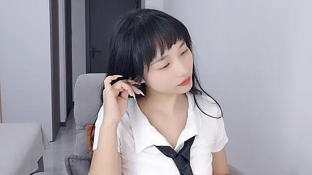 Snapshot of Lisa-3333 chatting on 10/09/25, 01:42 Lisa-3333 online show from 10/09/25, 01:42