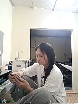 Snapshot of Jun-Mzzz chatting on 02/01/26, 02:48 Jun-Mzzz online show from 02/01/26, 02:48