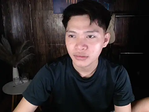 Helleron online show from 11/25/25, 03:56