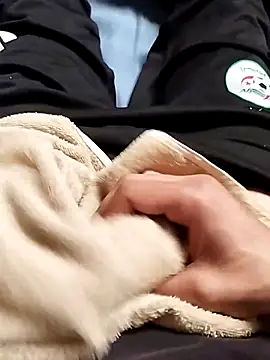 idhem   31 online show from 03/22/26, 11:46