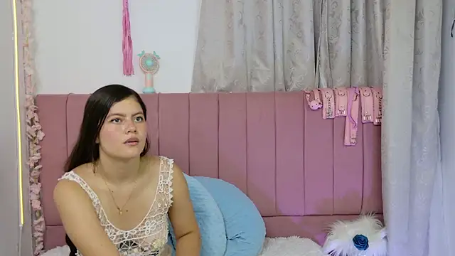 sukilove18 online show from 09/24/25, 11:19