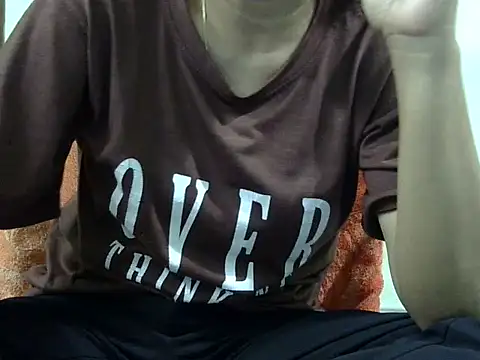 Snapshot of CHAMELI4747 chatting on 10/19/25, 07:53 CHAMELI4747 online show from 10/19/25, 07:53