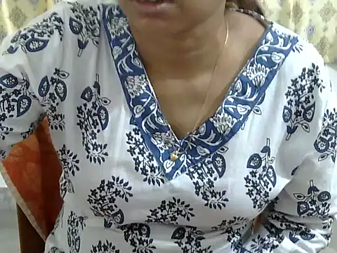 CHAMELI4747 online show from 07/07/26, 09:13