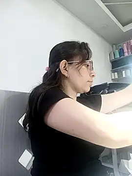 Isabella5 Brown  online show from 10/04/25, 02:48