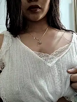 luv johrrra online show from 12/15/25, 09:35