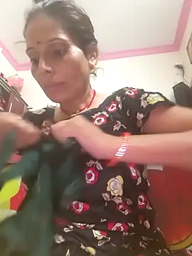 ISHANI-SINGH online show from 10/01/25, 04:35