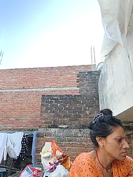 ISHANI-SINGH online show from 10/04/25, 02:09