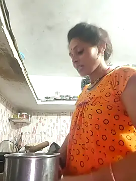 ISHANI-SINGH online show from 04/12/26, 04:23