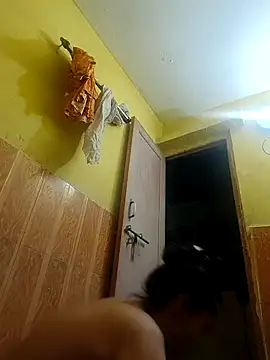 ISHANI-SINGH online show from 04/15/26, 03:30