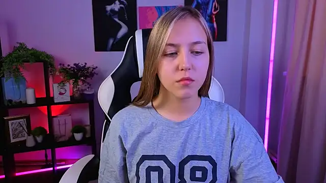 CindySparkl online show from 04/05/26, 05:59