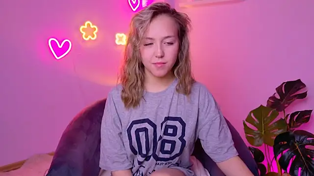 CindySparkl online show from 05/20/26, 04:07