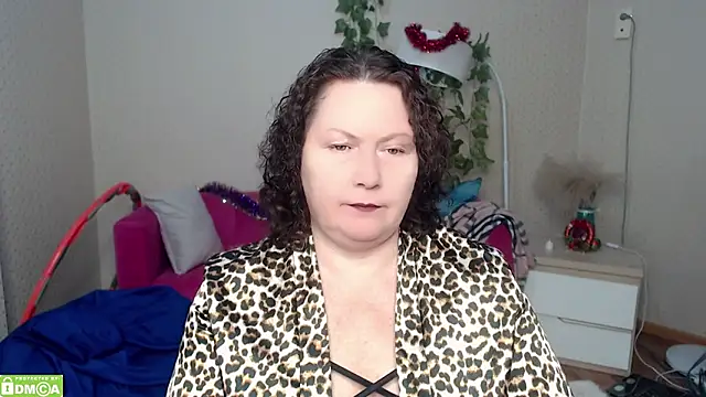 milf hornys online show from 12/20/25, 04:14